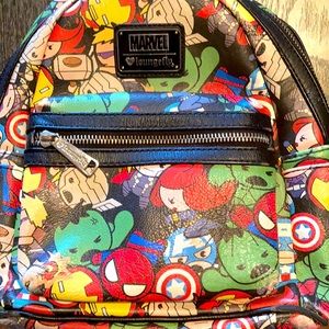 I’m selling this marvel back pack because I only weared  it 5 times